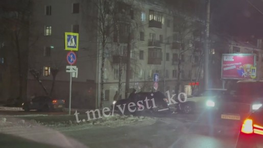 ДТП сегодня вечером на перекрестке улиц Владимирской и Красноармейской в Кирове