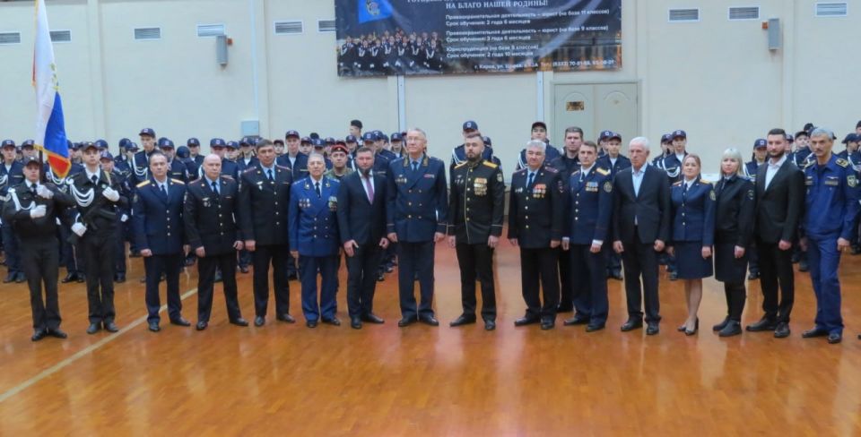 Руководящий состав транспортной полиции города Кирова принял участие в торжественной церемонии принятия присяги студентами полицейского колледжа