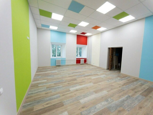 В Кирове продолжается ремонт Молодёжного центра В Кирове продолжается ремонт Молодёжного центра