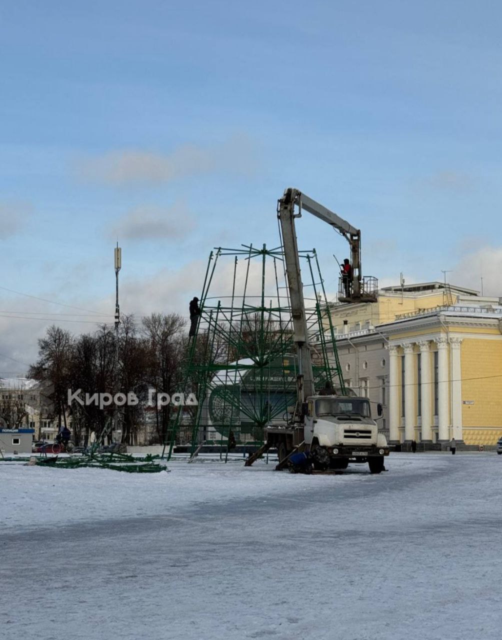 Слушайте через несколько минут в прямом эфире «Киров Град»(16+) на 101.0FM