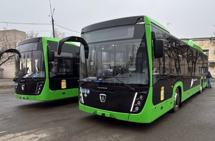 Новые автобусы на газомоторном топливе вышли на загруженные городские маршурты