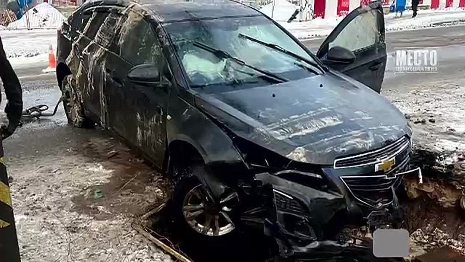 Прокуратура Ленинского района города Кирова проводит проверку исполнения требований законодательства о безопасности дорожного движения, в сфере благоустройства при организации производства земляных работ, в том числе...