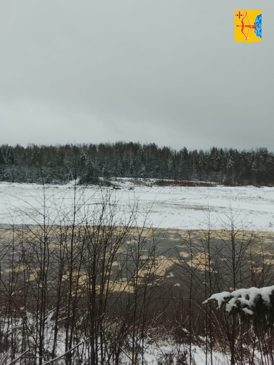 Движение по понтонному мосту через Лузу на время шуги не останавливают Движение по понтонному мосту через Лузу на время шуги не останавливают