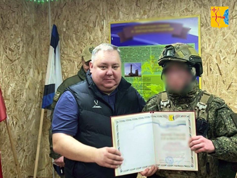 Делегация Кировской области передала гуманитарный груз кировским зенитчикам