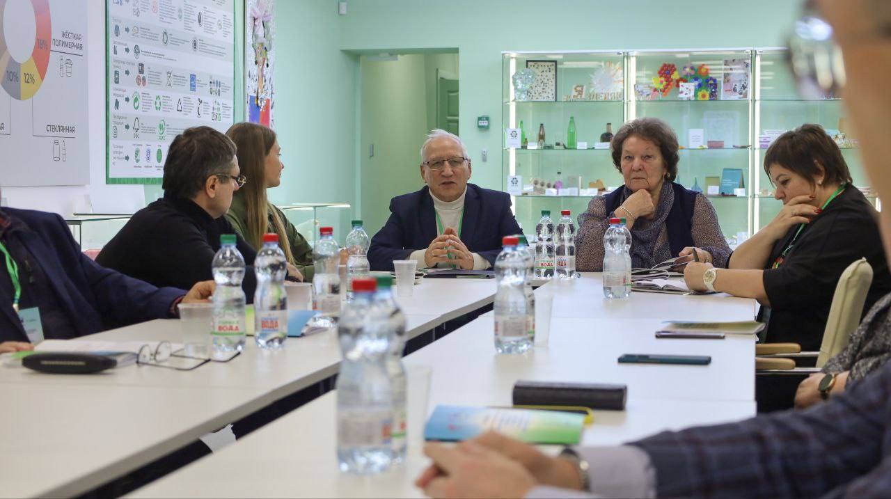 Второй день экологического форума в Экоцентре Куприта Второй день экологического форума в Экоцентре Куприта