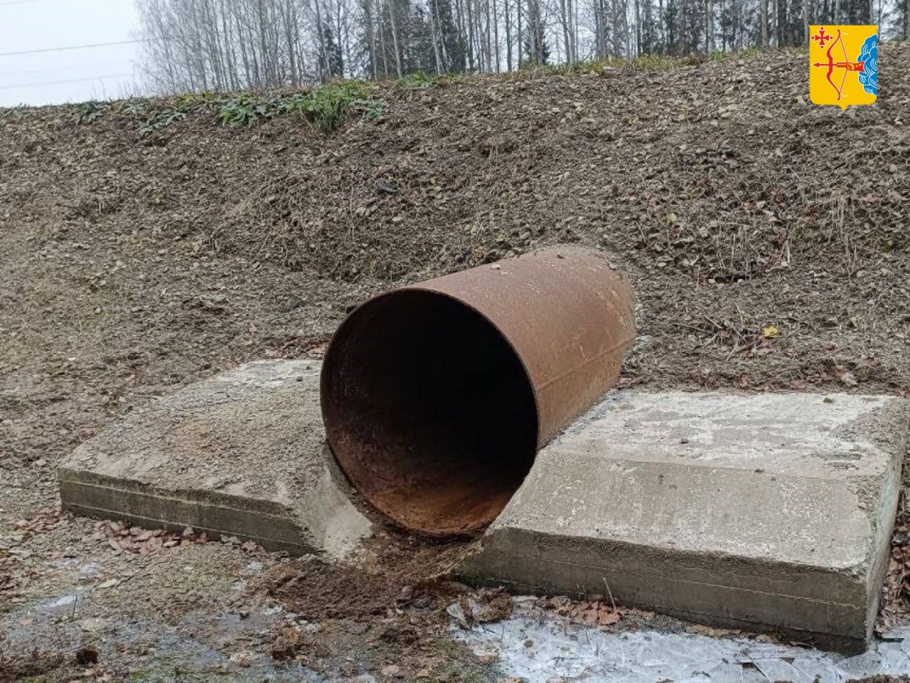 На дорогах Кировской области готовят водопропускные трубы к зиме На дорогах Кировской области готовят водопропускные трубы к зиме