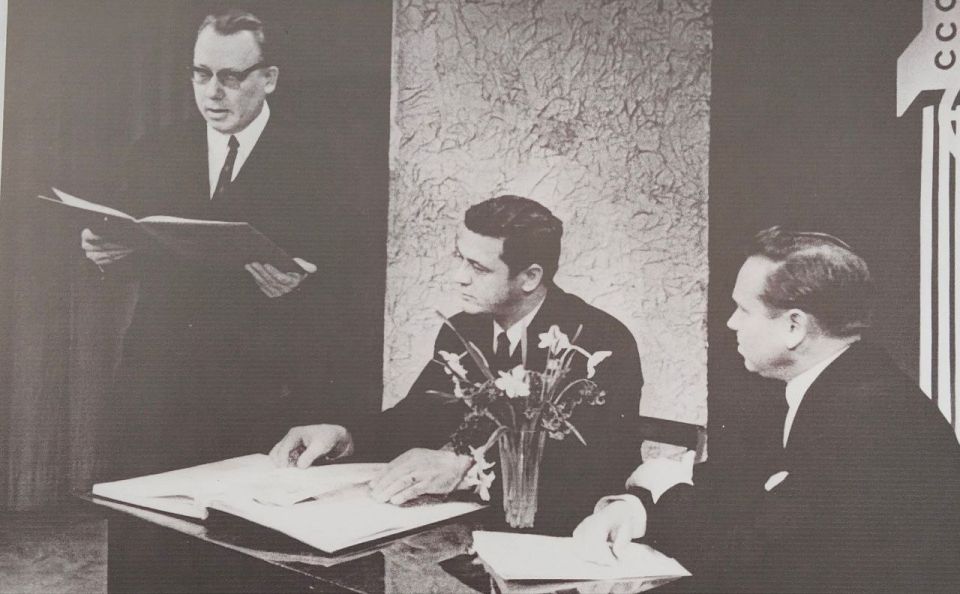 23 ������ � 90 ��� �� ��� �������� ���������� ����������� ������� (1935�1971), ������-���������� ����, ������ ����� ���������� ����� (1969, 1971 � ���������)