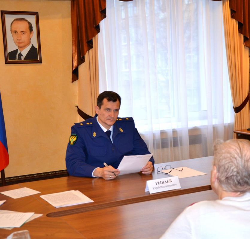 Прокурор Кировской области Юрий Рываев провел прием граждан в приемной Президента Российской Федерации