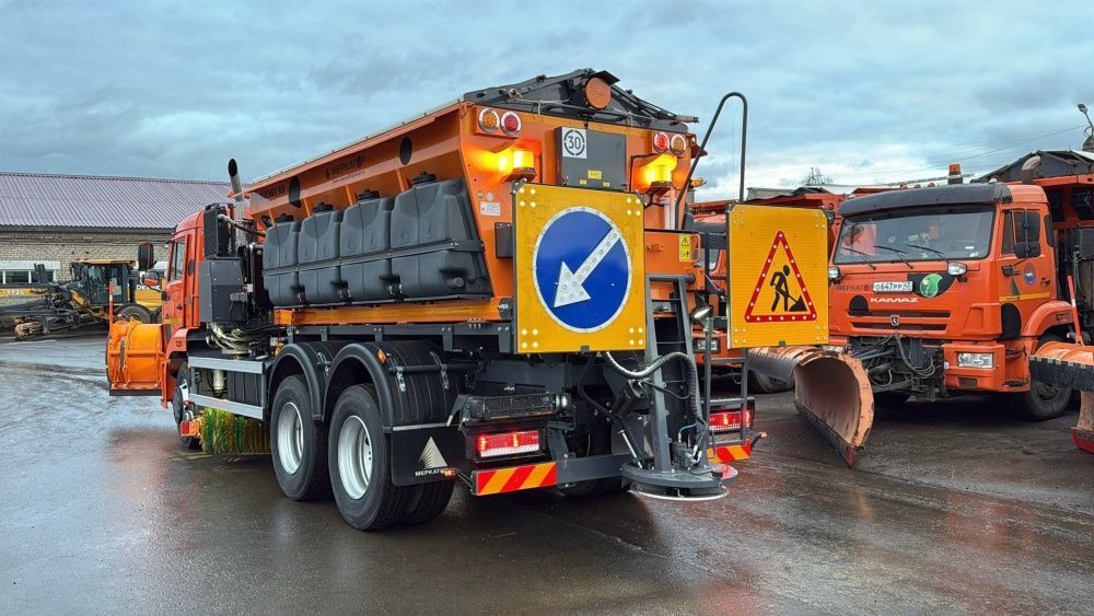 Подрядчик закупил новую технику для содержания улиц