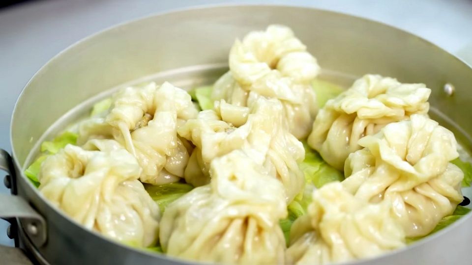 Главное — начинка: готовим простые и сочные пельмешки «МоМо» по-непальски