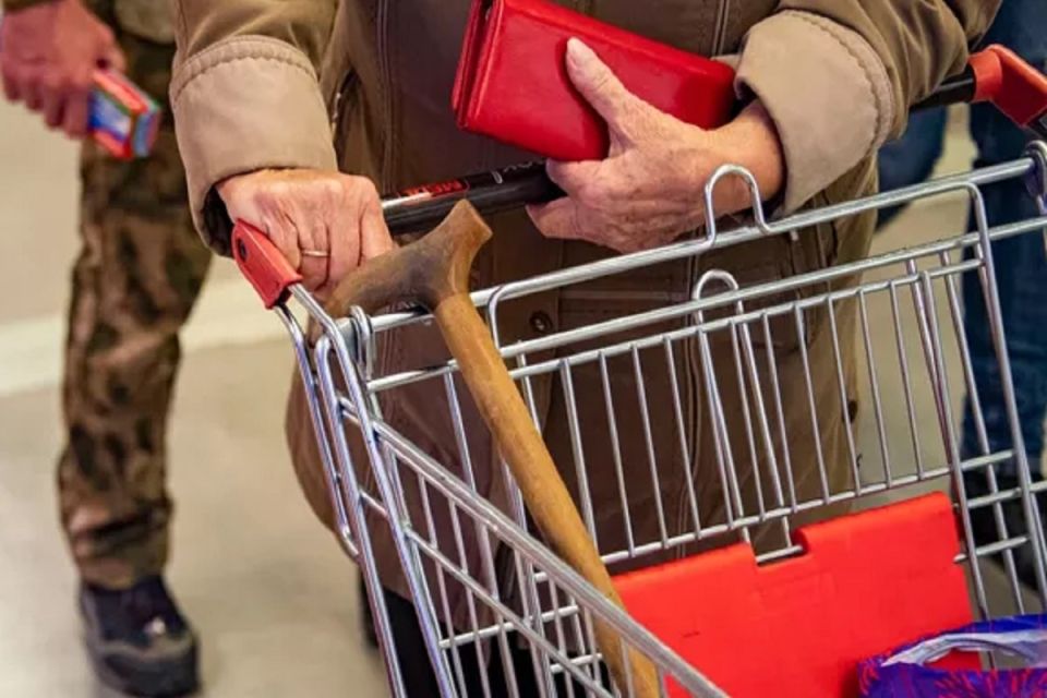 Пенсия: Как получить социальные выплаты без трудового стажа?