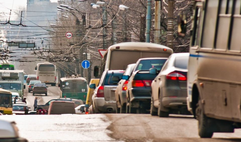 Власти ищут решение проблемы на перекрестке после жалоб кировчан