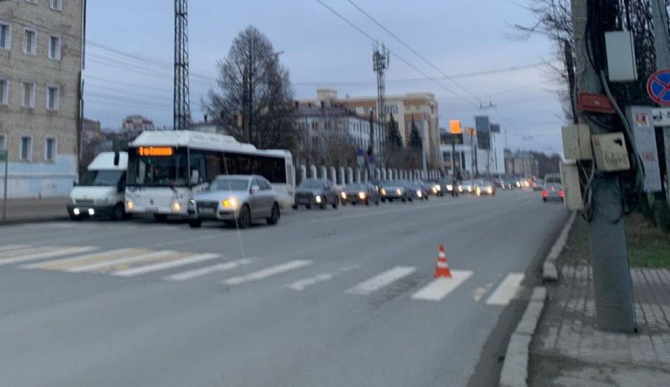 Госавтоинспекция устанавливает обстоятельства ДТП с пешеходом в Кирове
