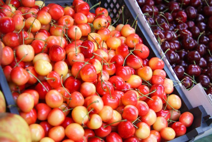 Как сделать черешневый «изюм»