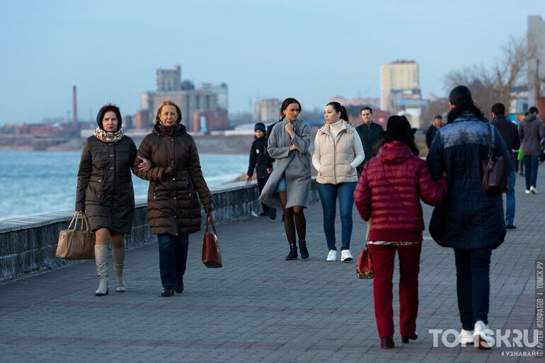 Новые изменения в жизни россиян: от ограничений на сим-карты до налоговых долгов