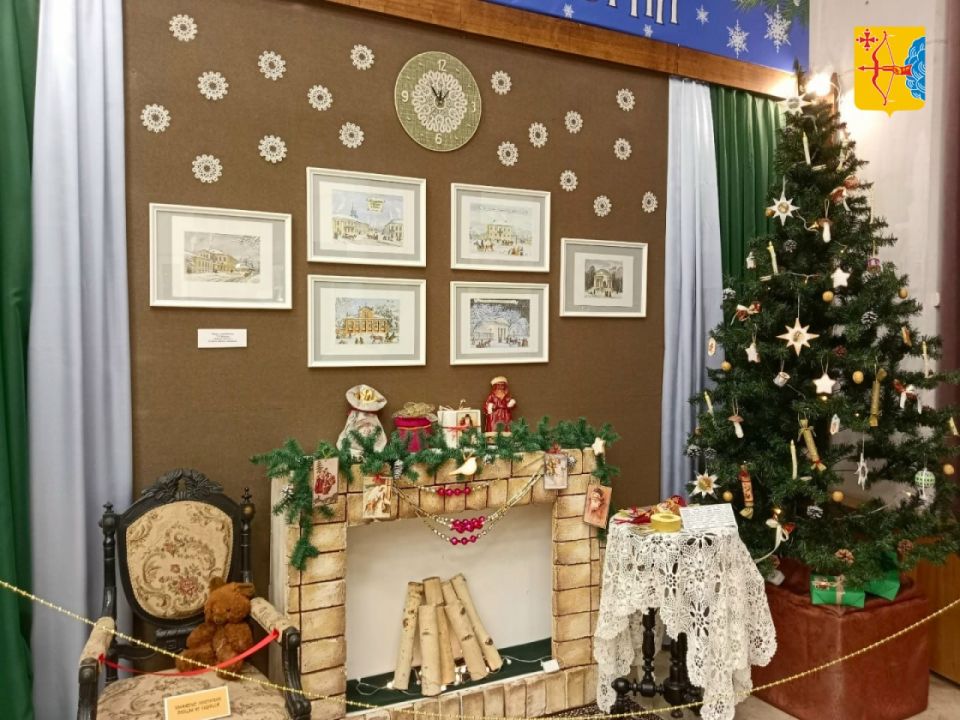 В Кировской Диораме открылась выставка «Елочные истории»