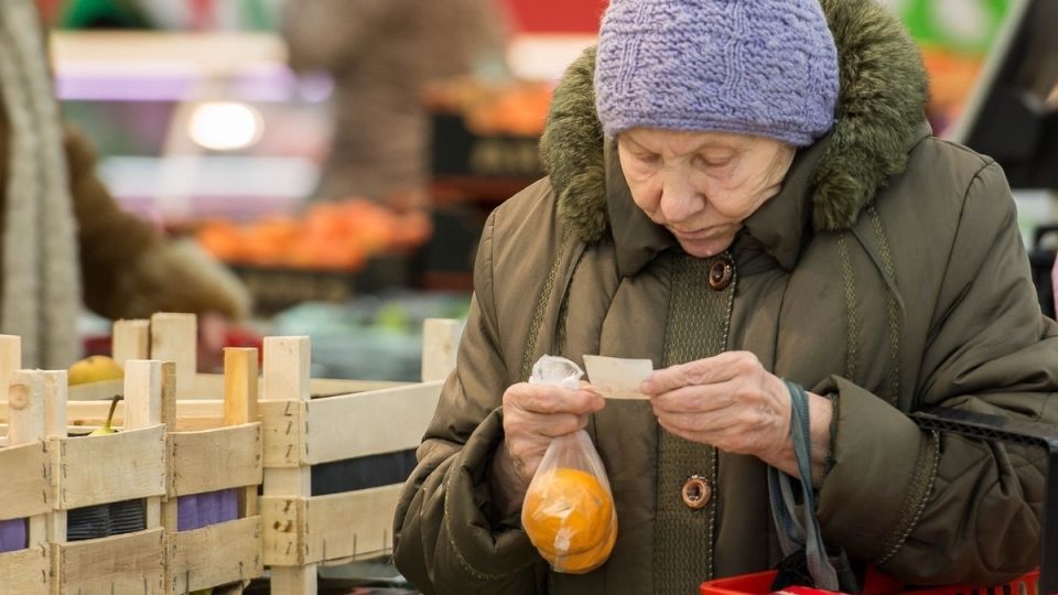 Как пенсионеры становятся жертвами маркетинговых уловок в магазинах