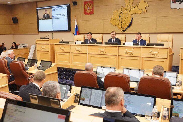 Губернатор получает больше власти: резкие изменения в уставе Иркутской области