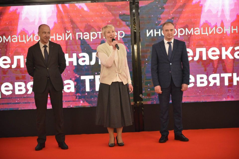 Елена Ковалева: Конкурс «Торговая марка года» отметил свое 25-летие! Ежегодно он проводится Вятской торгово-промышленной и администрацией города среди предприятий розничной торговли, общественного питания, сервисного...