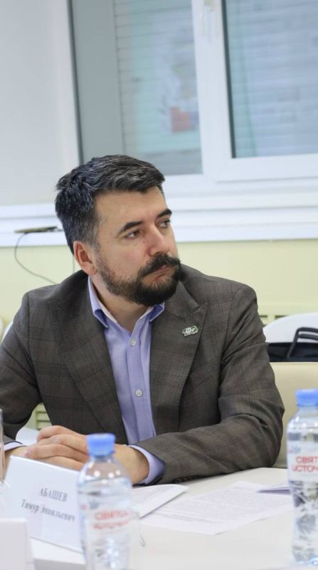 Представили итоги просветительской работы Экоцентра Общественной палате Кировской области Представили итоги просветительской работы Экоцентра Общественной палате Кировской области