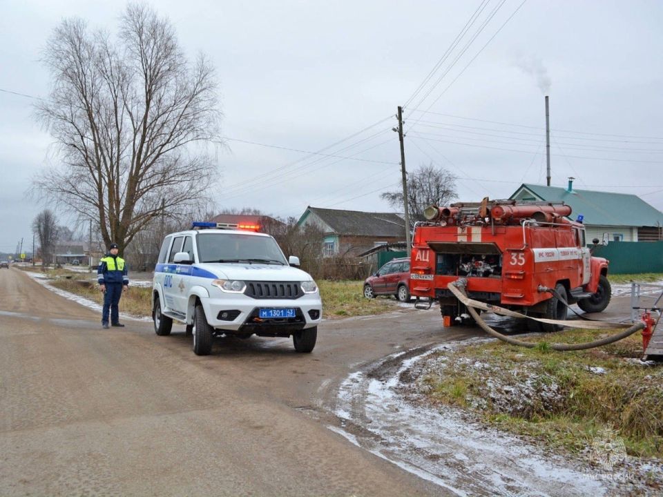 В Кильмези прошли командно-штабные учения МЧС В Кильмези прошли командно-штабные учения МЧС