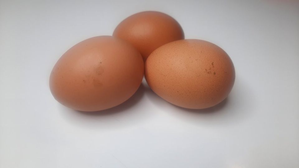 Почему куриные яйца могут быть опасны в комбинации с определенными продуктами