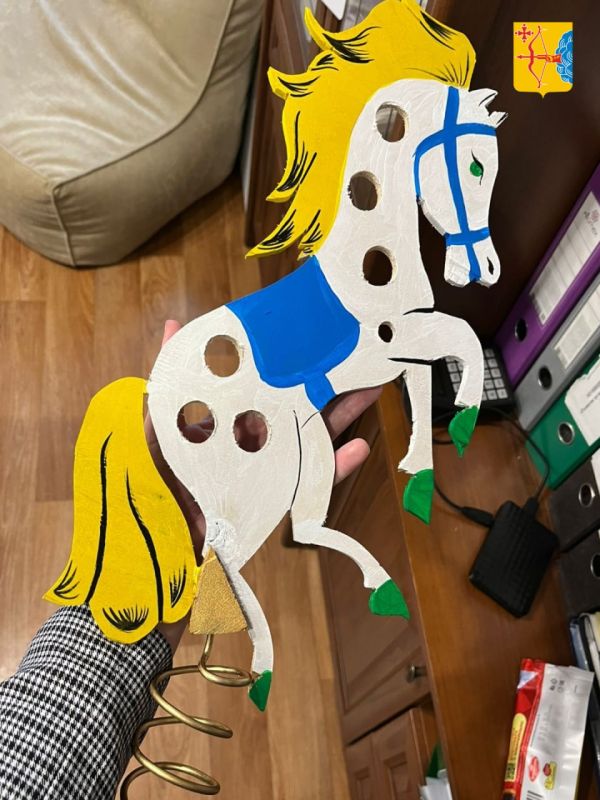 В Кировской области идёт активная подготовка к фестивалю новогодних елей на Спасской улице В Кировской области идёт активная подготовка к фестивалю новогодних елей на Спасской улице