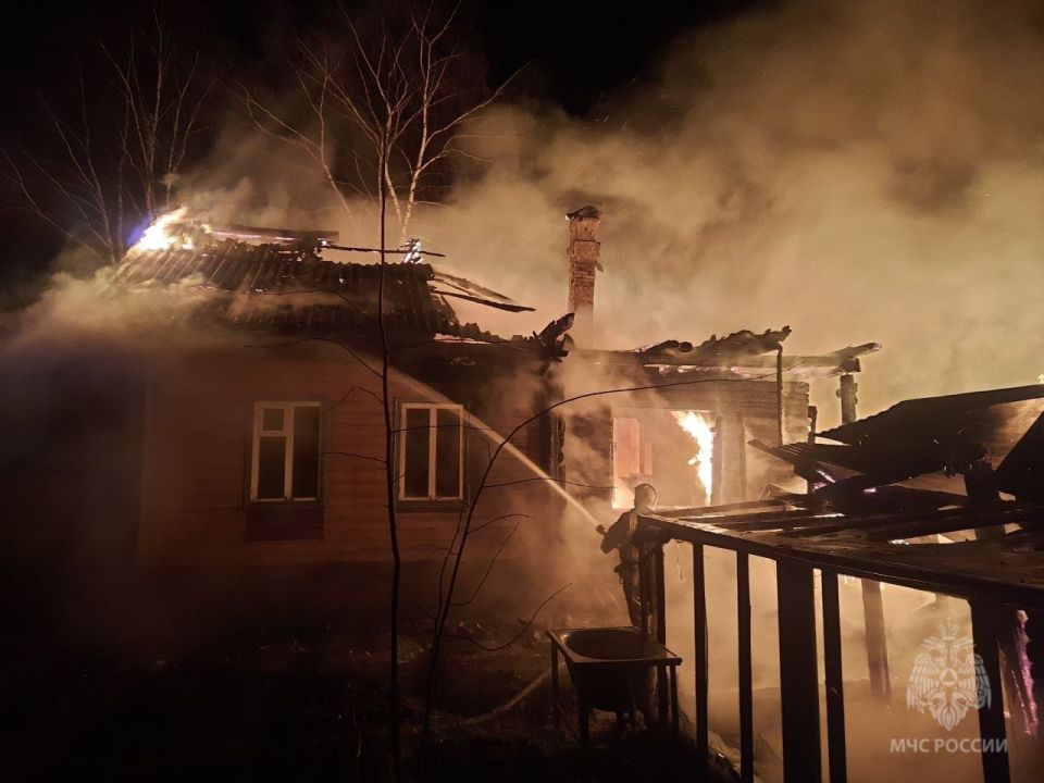 В Котельниче потушен пожар в частном секторе В Котельниче потушен пожар в частном секторе
