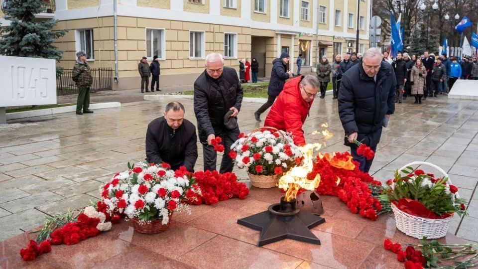 Сегодня, 3 декабря, в России отмечается День неизвестного солдата Сегодня, 3 декабря, в России отмечается День неизвестного солдата