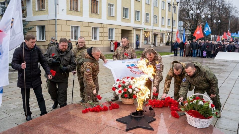 Сегодня, 3 декабря, в России отмечается День неизвестного солдата Сегодня, 3 декабря, в России отмечается День неизвестного солдата