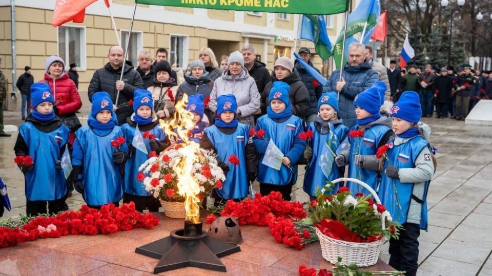 Сегодня, 3 декабря, в России отмечается День неизвестного солдата Сегодня, 3 декабря, в России отмечается День неизвестного солдата