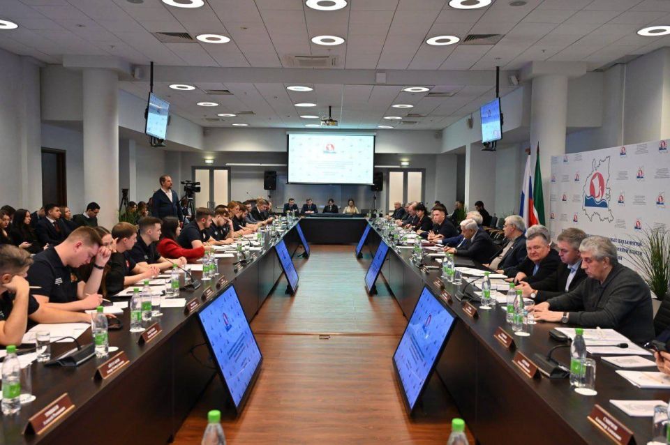 Обсудили в Казани эффективность молодежного парламентаризма
