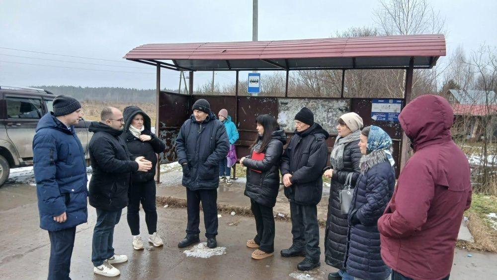 Жители Левашей попросили улучшить транспортную доступность