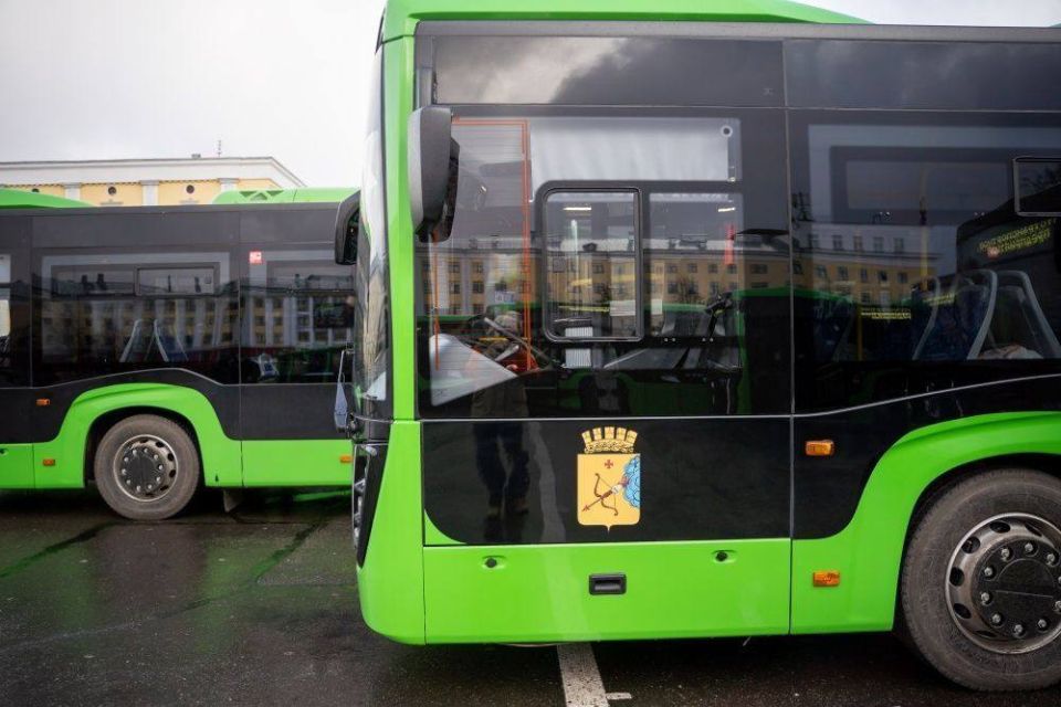 Количество автобусов маршрута № 15 увеличат