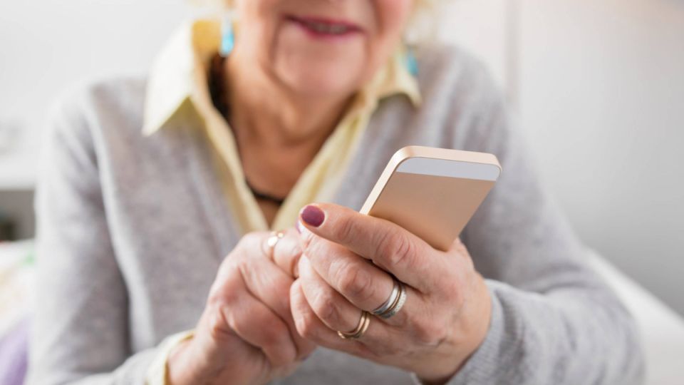 Как мошенники обманули пенсионерку на миллионы: очередная схема аферистов