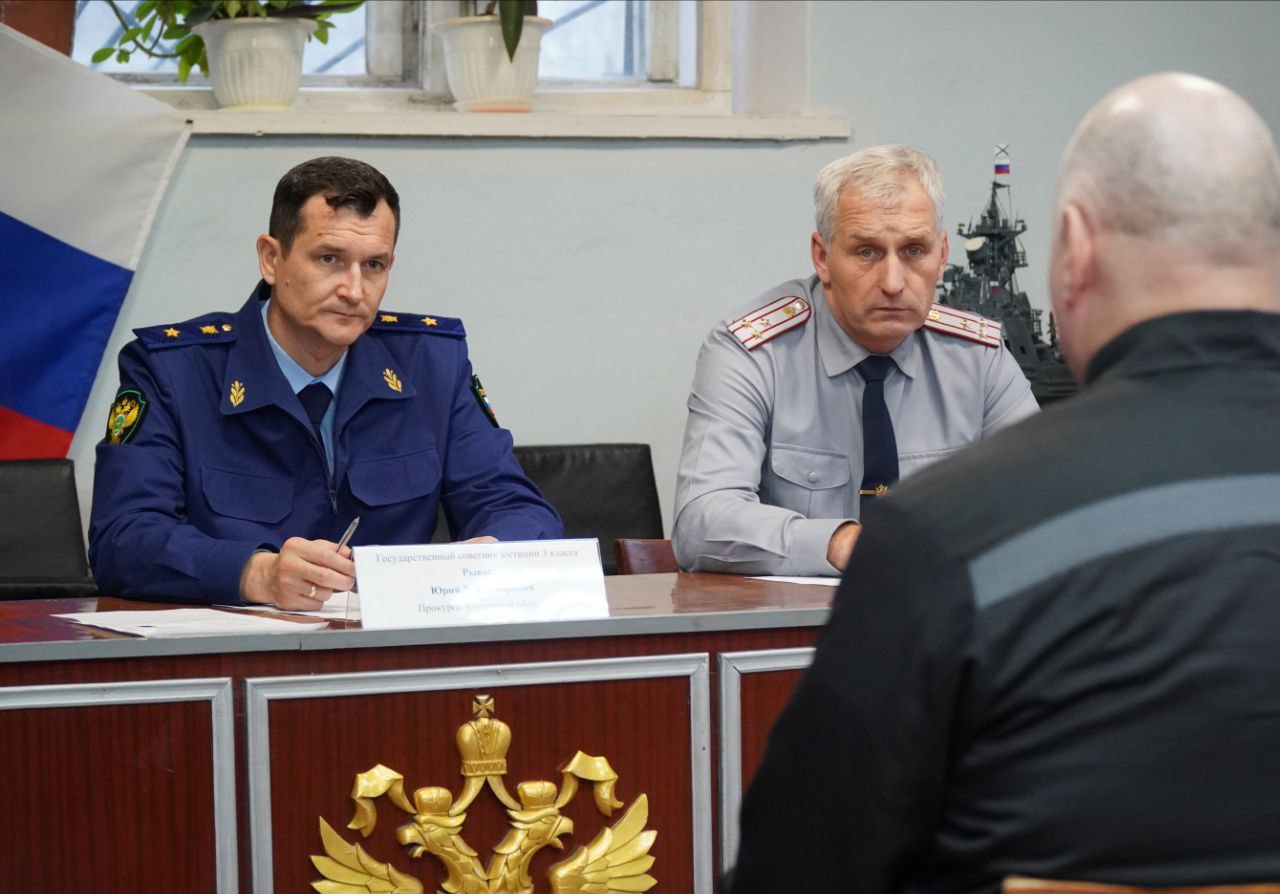 В минувшие выходные дни прокурор Кировской области Юрий Рываев провел проверку соблюдения требований законодательства об исполнении уголовного наказания в лечебном исправительном учреждении в Кирово-Чепецке В минувшие выходные дни прокурор Кировской области Юрий Рываев провел проверку соблюдения требований законодательства об исполнении уголовного наказания в лечебном исправительном учреждении в Кирово-Чепецке