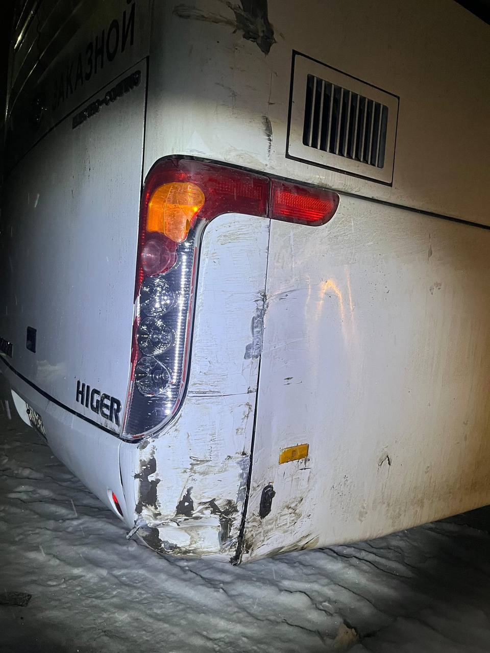 Под Челябинском произошло ДТП с автобусом, в котором находилась детская хоккейная команда Под Челябинском произошло ДТП с автобусом, в котором находилась детская хоккейная команда