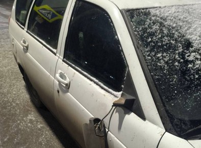 В Котельниче под колеса автомобиля попала 5-летняя девочка