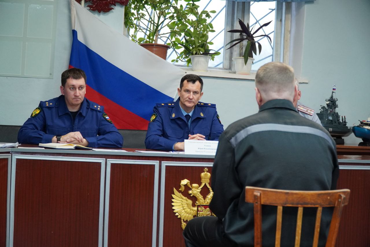 В минувшие выходные дни прокурор Кировской области Юрий Рываев провел проверку соблюдения требований законодательства об исполнении уголовного наказания в лечебном исправительном учреждении в Кирово-Чепецке В минувшие выходные дни прокурор Кировской области Юрий Рываев провел проверку соблюдения требований законодательства об исполнении уголовного наказания в лечебном исправительном учреждении в Кирово-Чепецке