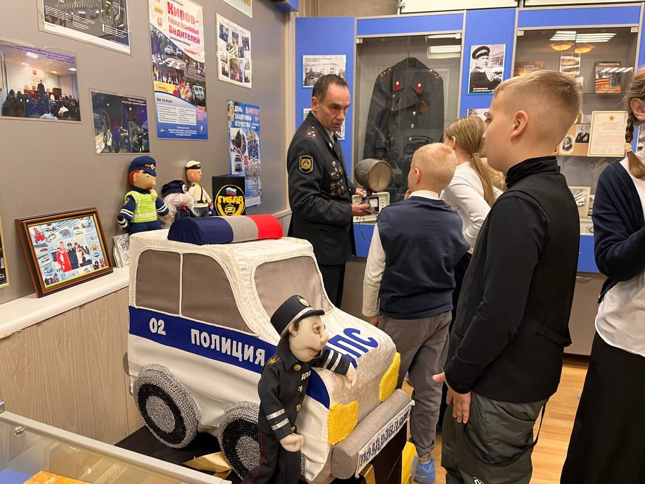 В музее Госавтоинспекции проходят занятия по безопасности дорожного движения В музее Госавтоинспекции проходят занятия по безопасности дорожного движения