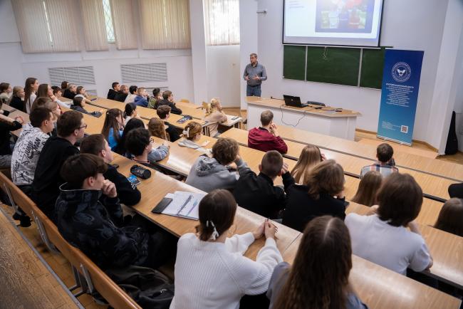 В ВятГУ состоялся межвузовский просветительский цикл лекций «Во благо Отечества!» В ВятГУ состоялся межвузовский просветительский цикл лекций «Во благо Отечества!»