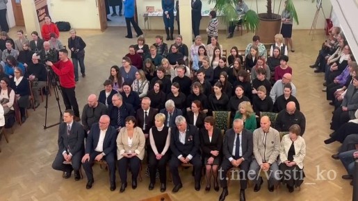 Сегодня в Кирове вручили Литературную премию Губернатора Кировской области в номинации «Премия «Живая память»