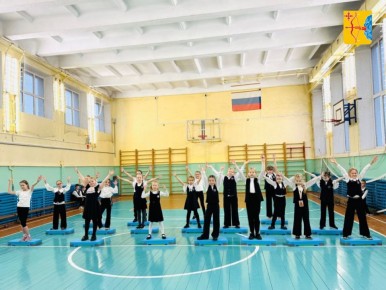 В Кировской области реализуется проект «Фитнес-аэробика в школах»