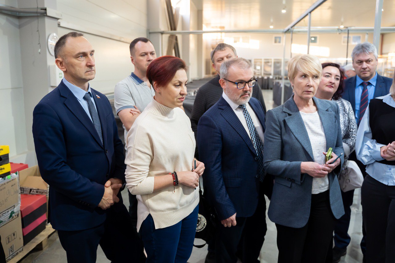 Елена Ковалева: Немногие знают, что в Кирове работает крупнейшая в России карандашная фабрика «Альянс» Елена Ковалева: Немногие знают, что в Кирове работает крупнейшая в России карандашная фабрика «Альянс»