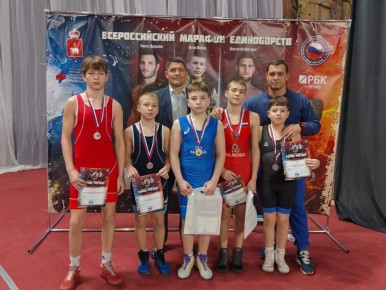 Кировские борцы привезли семь медалей с международных соревнований по греко-римской борьбе «Кубок Победы» в рамках марафона единоборств «Герои России»