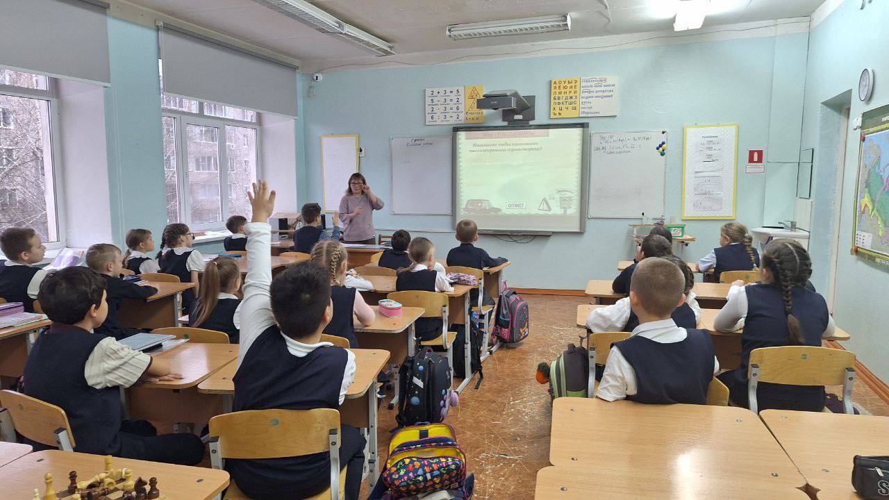 Юные кировчане приняли участие в квест-игре «Азбука безопасности» Юные кировчане приняли участие в квест-игре «Азбука безопасности»