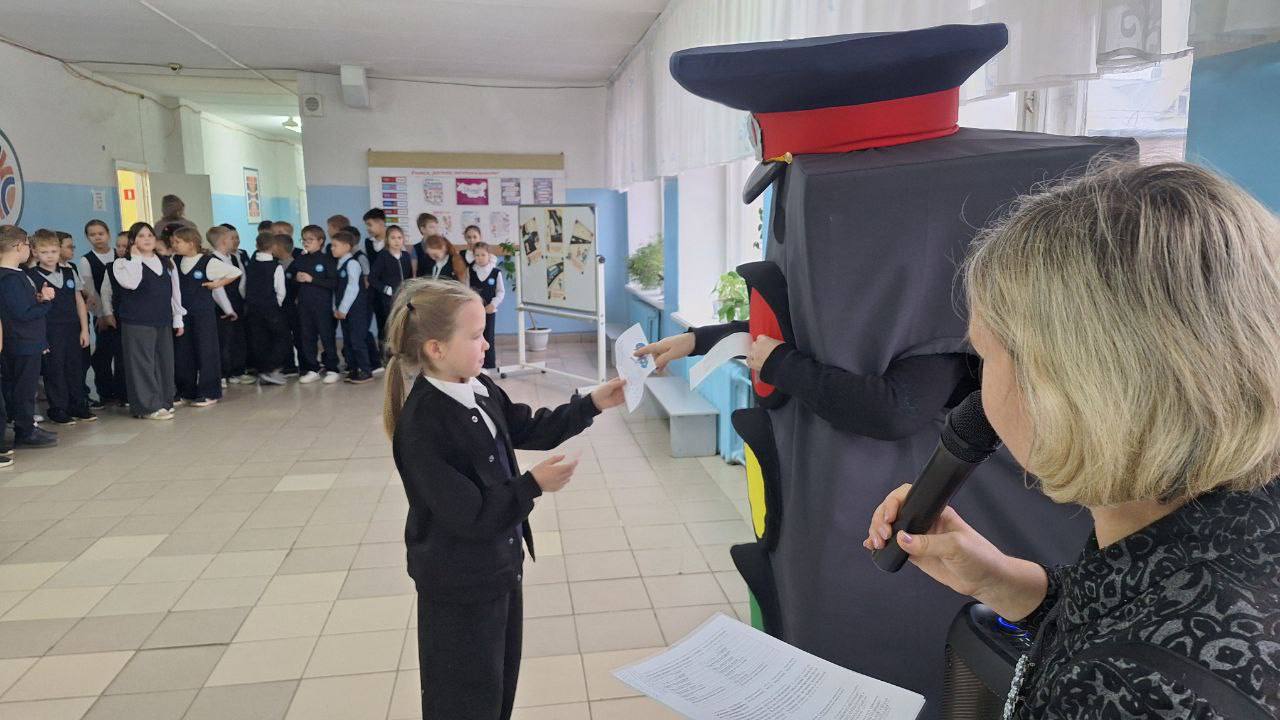 Юные кировчане приняли участие в квест-игре «Азбука безопасности» Юные кировчане приняли участие в квест-игре «Азбука безопасности»