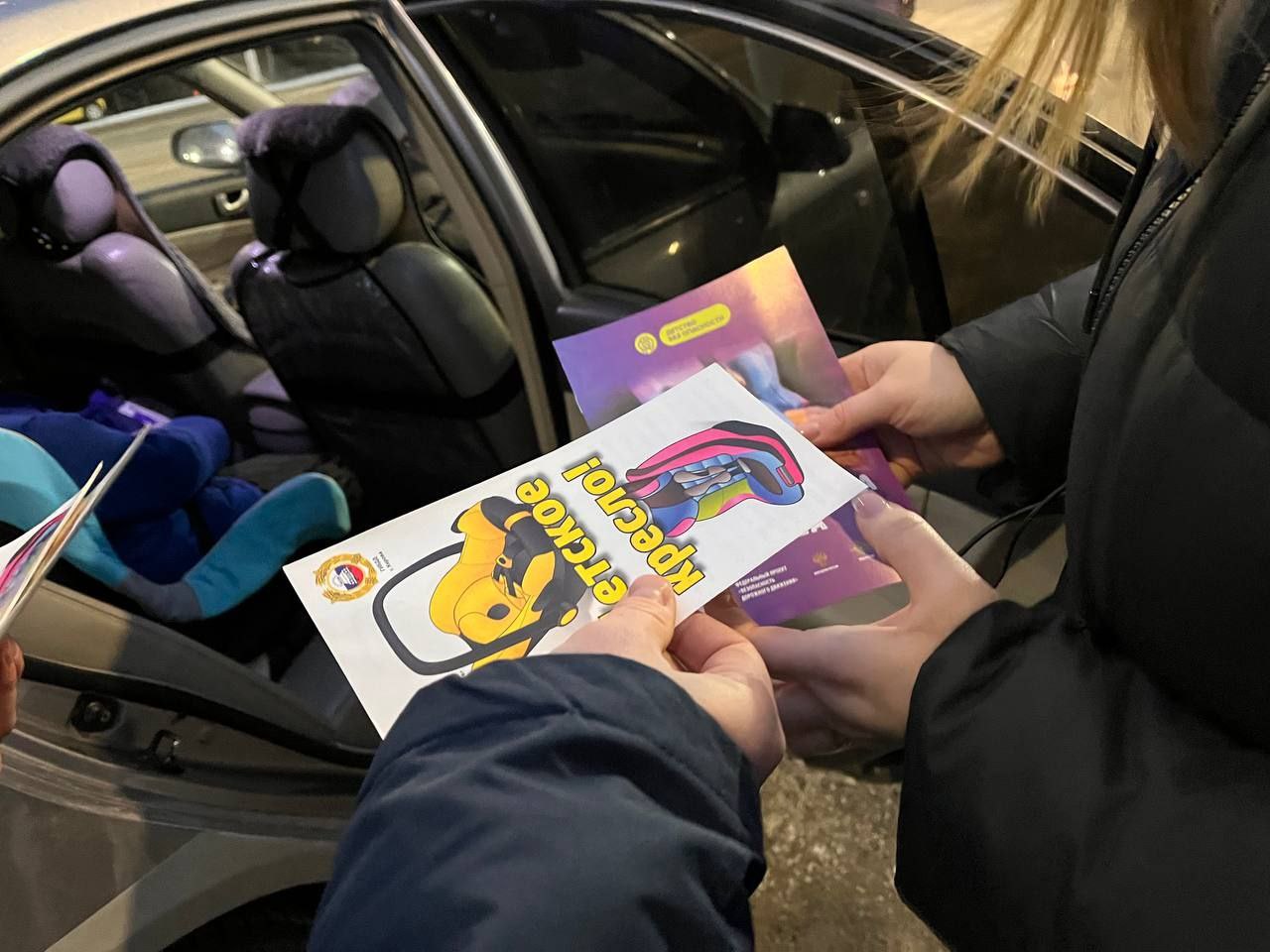 В Кирове сотрудники Госавтоинспекции напомнили водителями о соблюдении административного законодательства в области детских перевозок В Кирове сотрудники Госавтоинспекции напомнили водителями о соблюдении административного законодательства в области детских перевозок