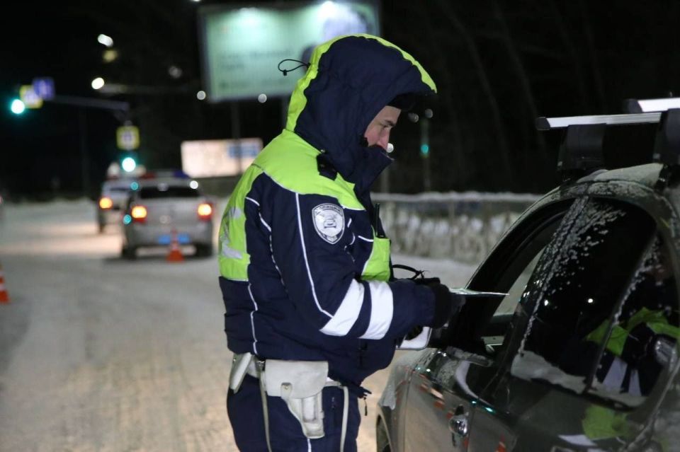 Сегодня и в предстоящие выходные кировских водителей проверят на трезвость