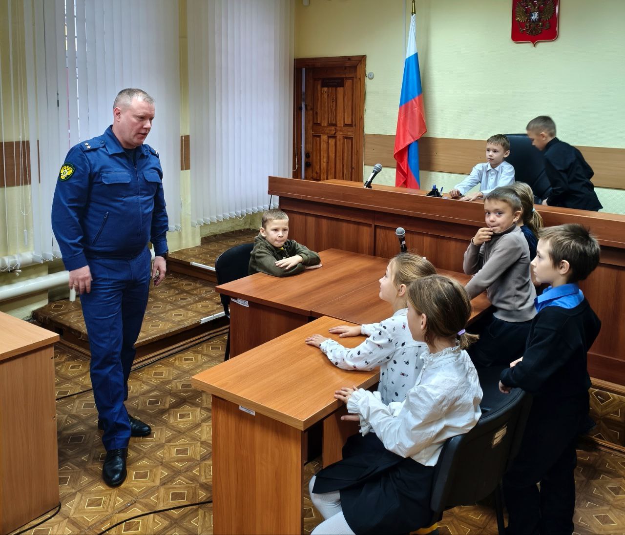 #профессияПрокурор. На днях в прокуратуре Сунского района состоялась встреча прокурора района Игната Лянгасова и учащихся 2-ых классов образовательной школы пгт Суна #профессияПрокурор. На днях в прокуратуре Сунского района состоялась встреча прокурора района Игната Лянгасова и учащихся 2-ых классов образовательной школы пгт Суна